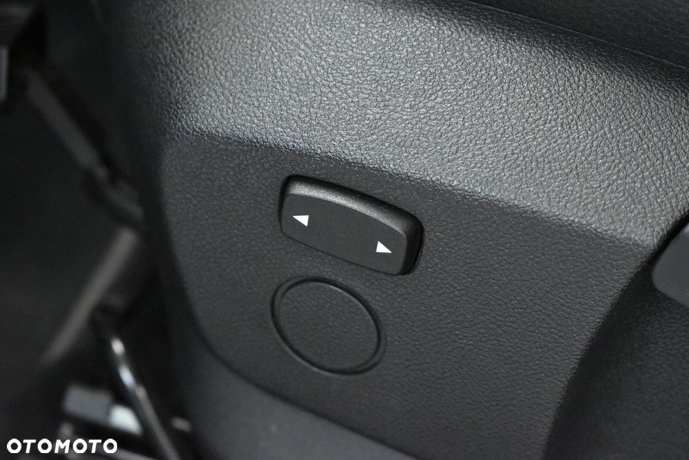 BMW X1 xDrive18d Sport Line - 11