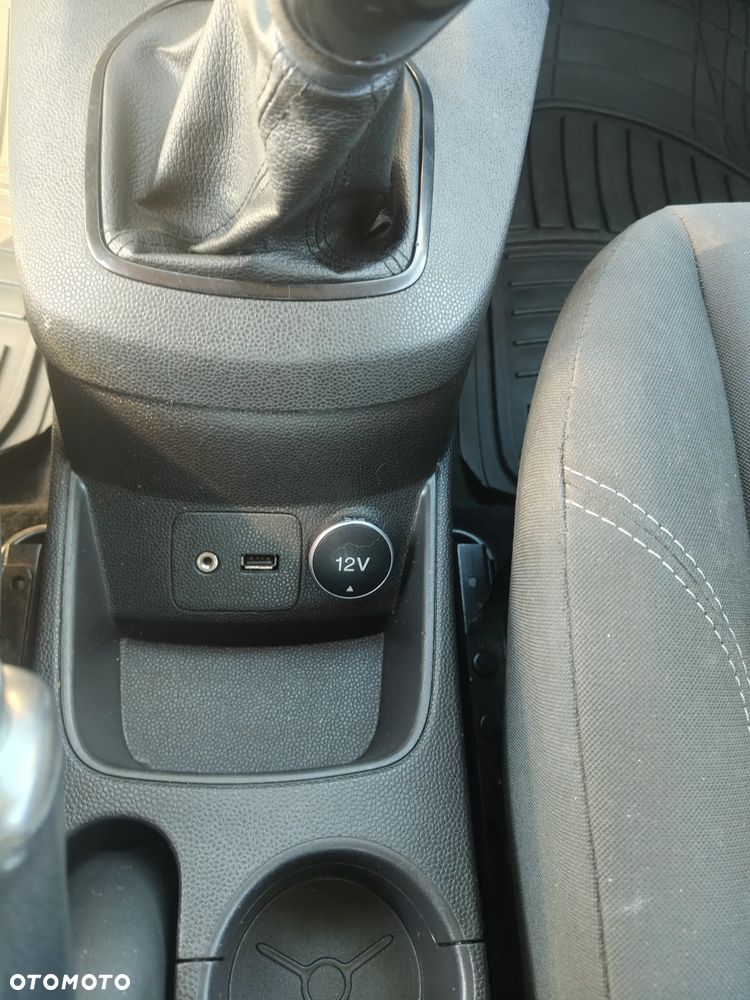 Ford Fiesta - 10