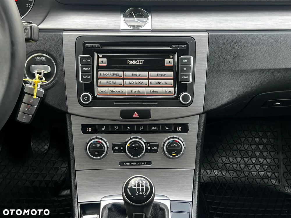 Volkswagen Passat Variant 2.0 TDI BlueMotion Technology Comfortline - 17