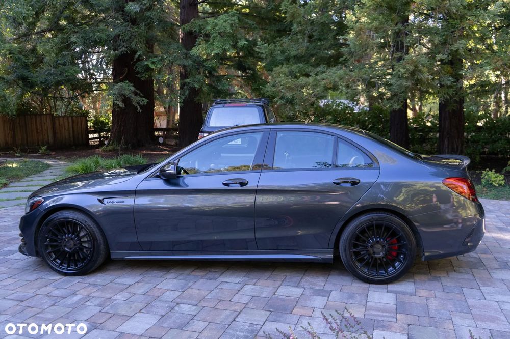 Mercedes-Benz Klasa C 300 7G-TRONIC AMG Line - 8