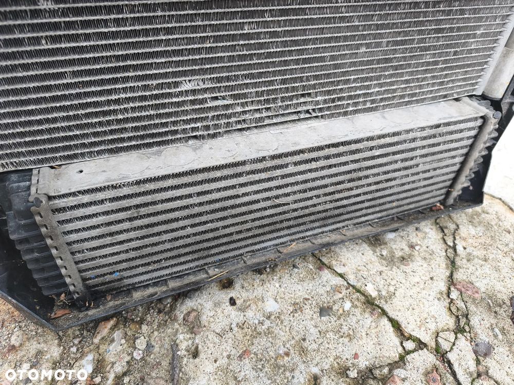 Wentylator chłodnice obudowa intercooler BMW X5 E70 - 6