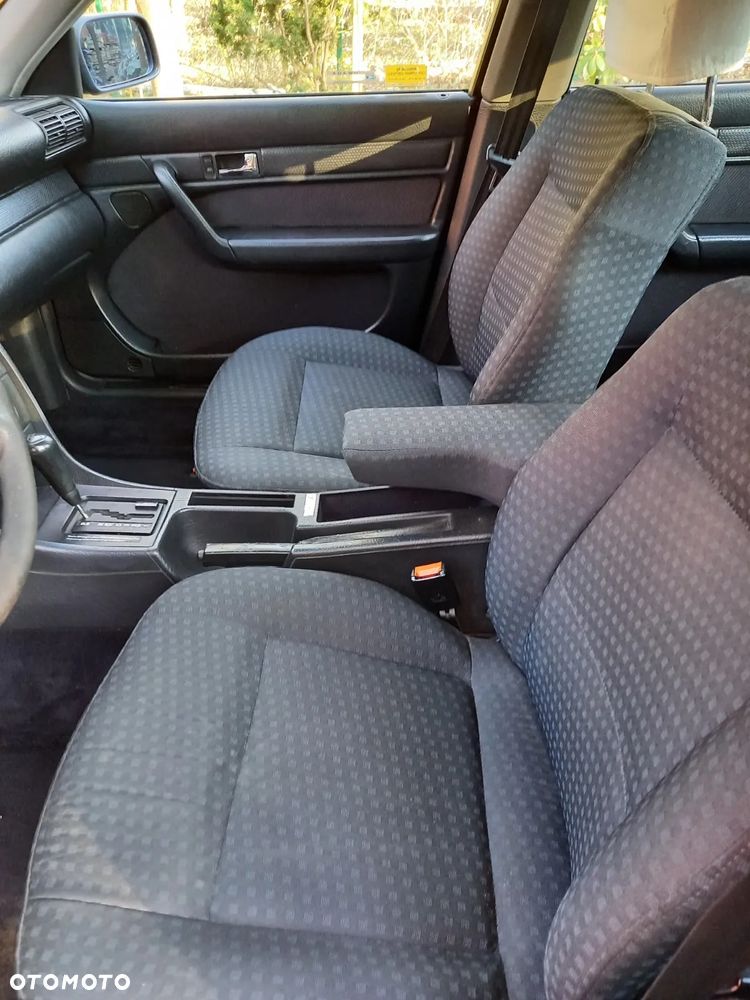 Audi 100 - 9
