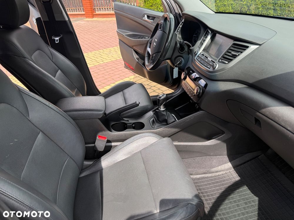 Hyundai Tucson 1.6 Turbo 4WD Premium - 23