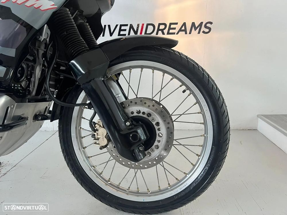 Honda Africa Twin 750 - 5