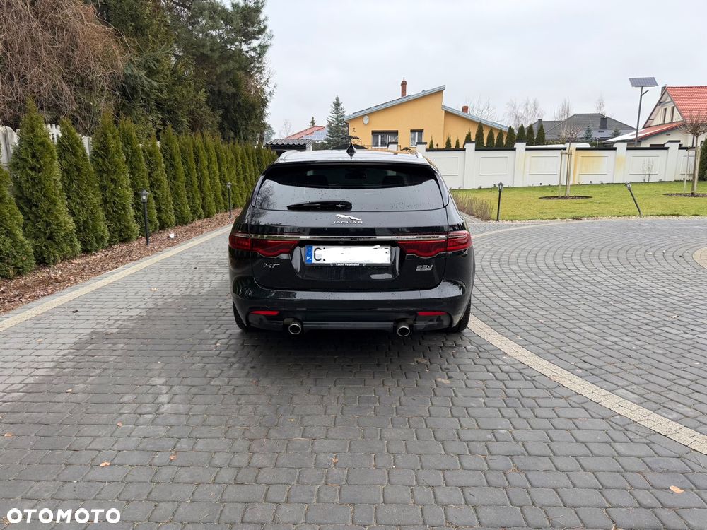 Jaguar XF 2.0 i4D AWD Portfolio - 3