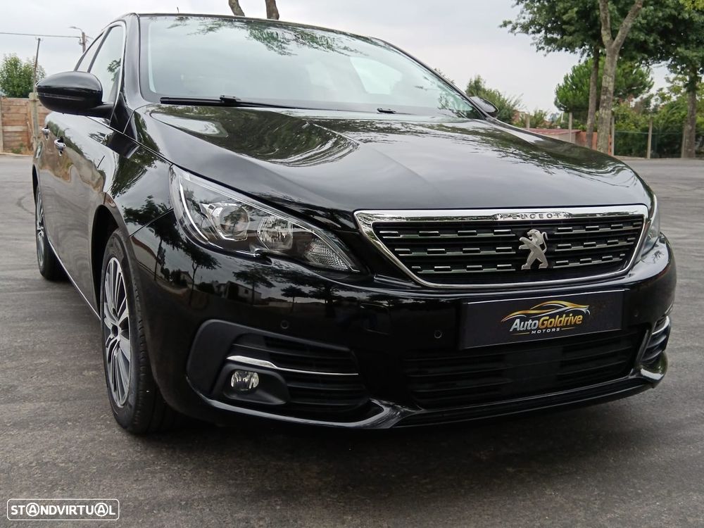 Peugeot 308 1.2 PureTech S&S Road Trip EAT8 - 3