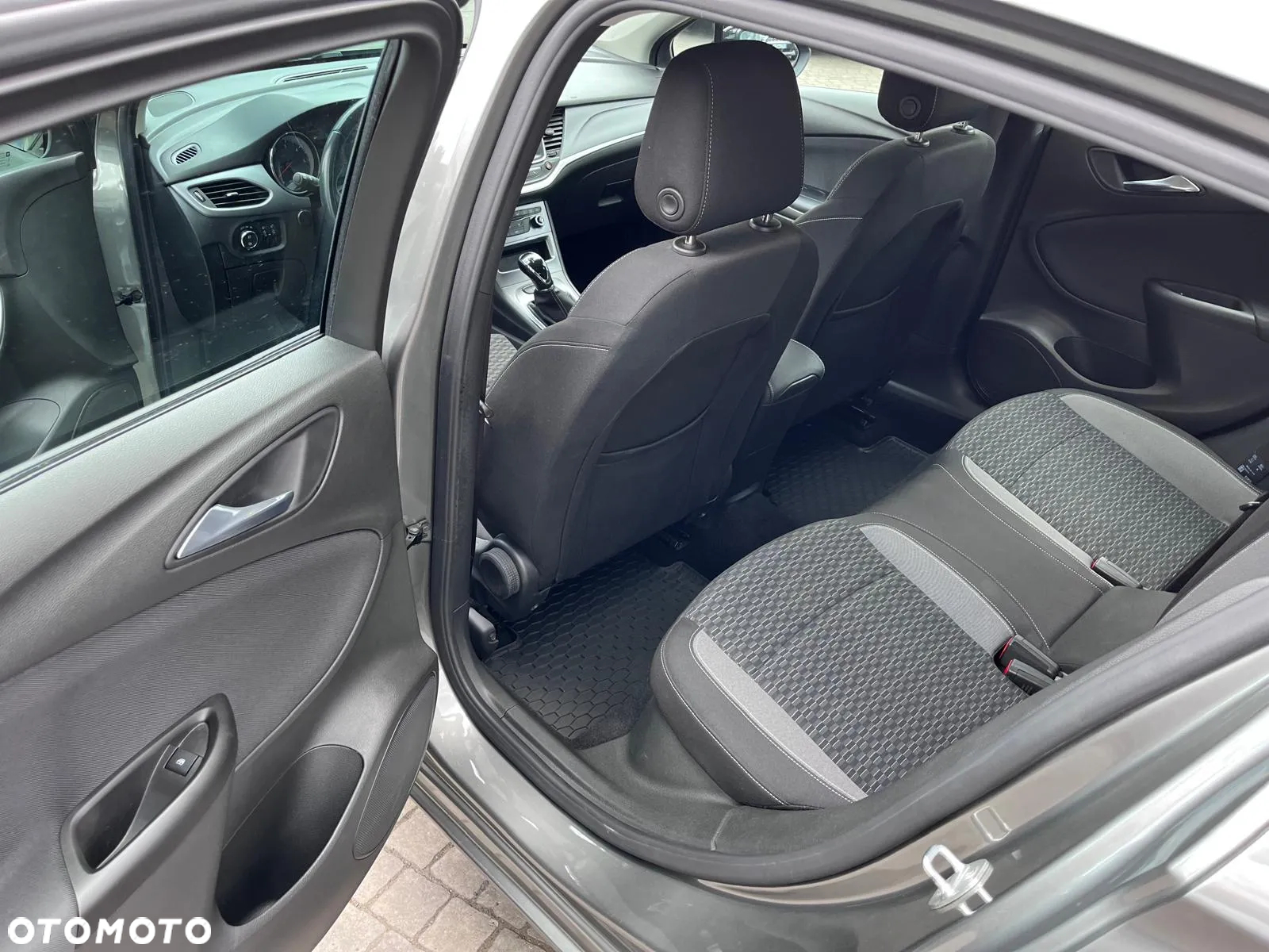 Opel Astra V 1.5 CDTI Edition S&S - 11