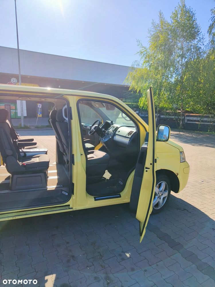 Volkswagen Multivan - 5