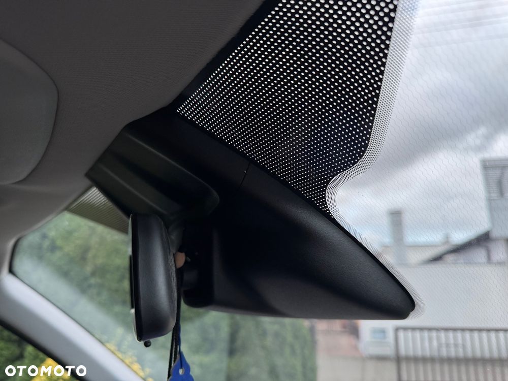 Ford Tourneo Custom 2.0 EcoBlue L1 Titanium - 16