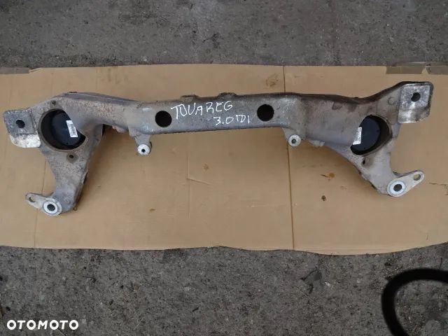 VOLKSWAGEN TOUAREG 7L 3.0 TDI BELKA WSPORNIK SILNIKA PODUSZKA SILNIKA - 1