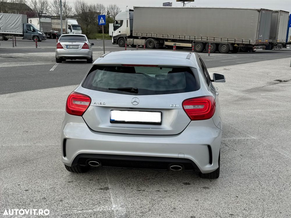 Mercedes-Benz A 180 CDI BlueEfficiency 7G-DCT AMG Sport - 3