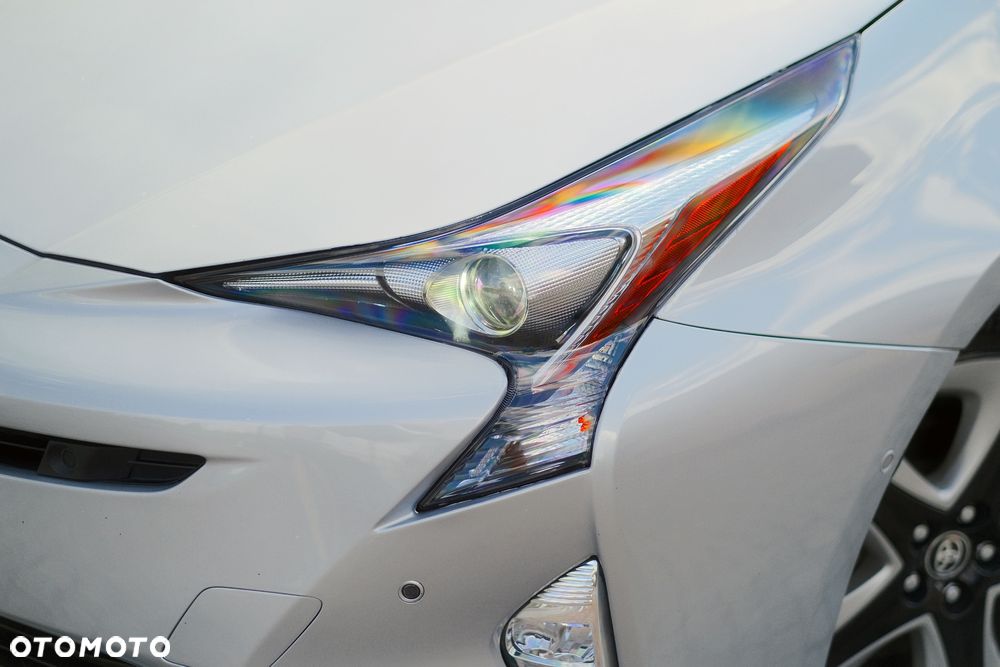 Toyota Prius (Hybrid) Executive - 10