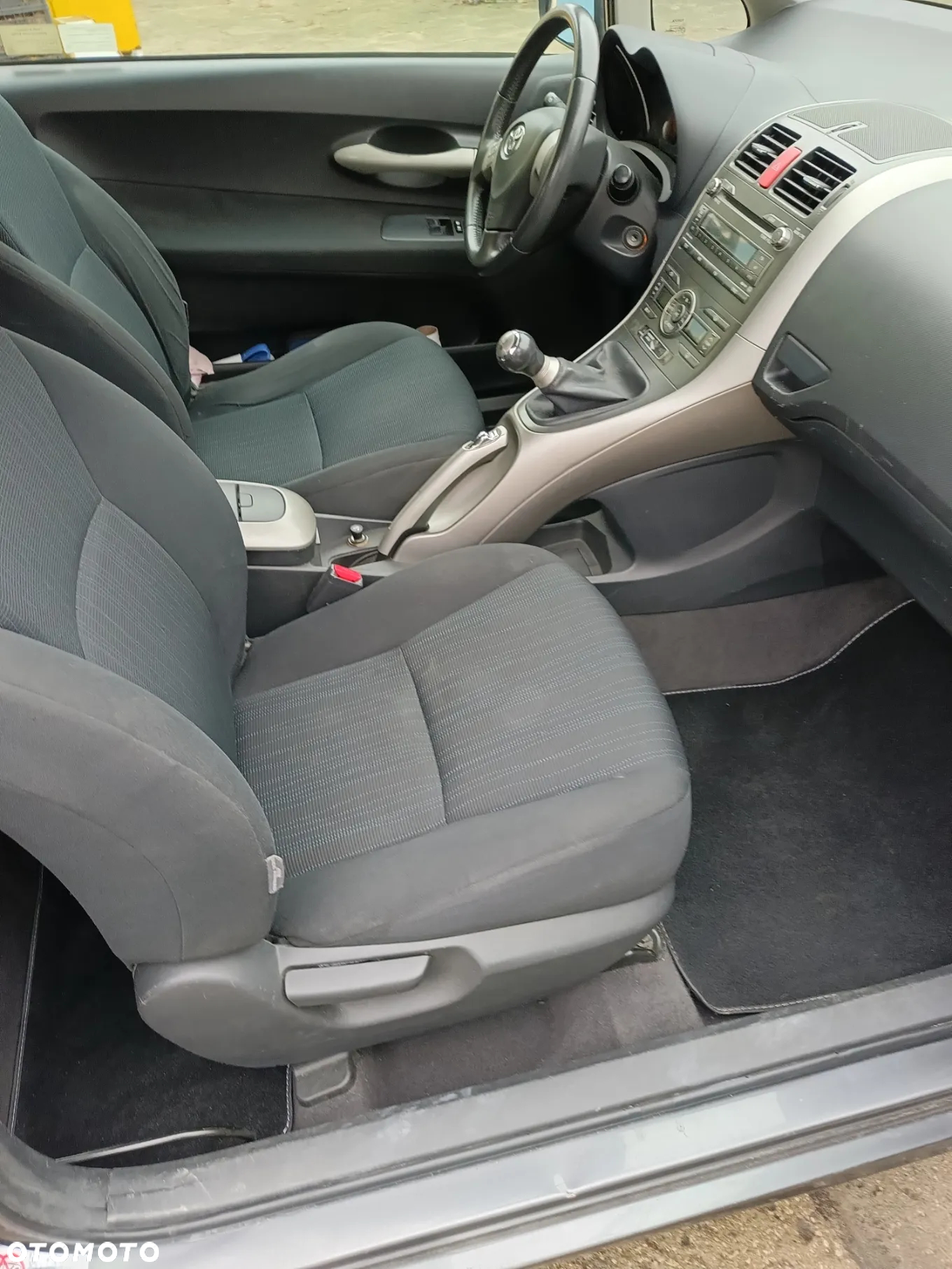 Toyota Auris 1.4 D-4D Luna - 17