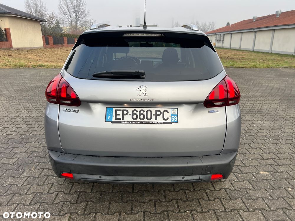 Peugeot 2008 PureTech 82 Style - 16