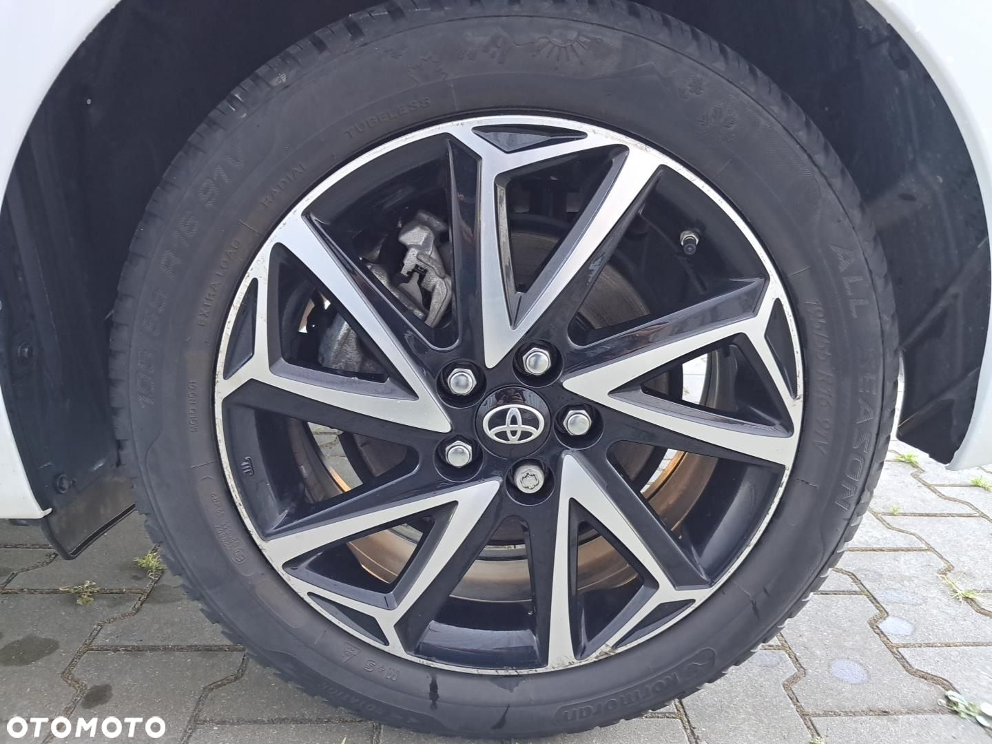 Toyota Yaris - 16