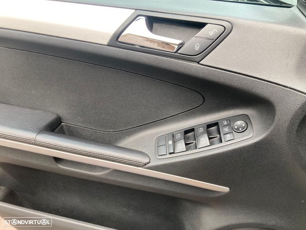 Mercedes-Benz ML 320 - 19