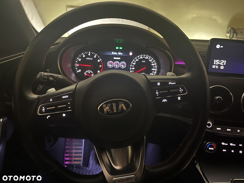 Kia Stinger 3.3 T-GDI V6 GT AWD - 16
