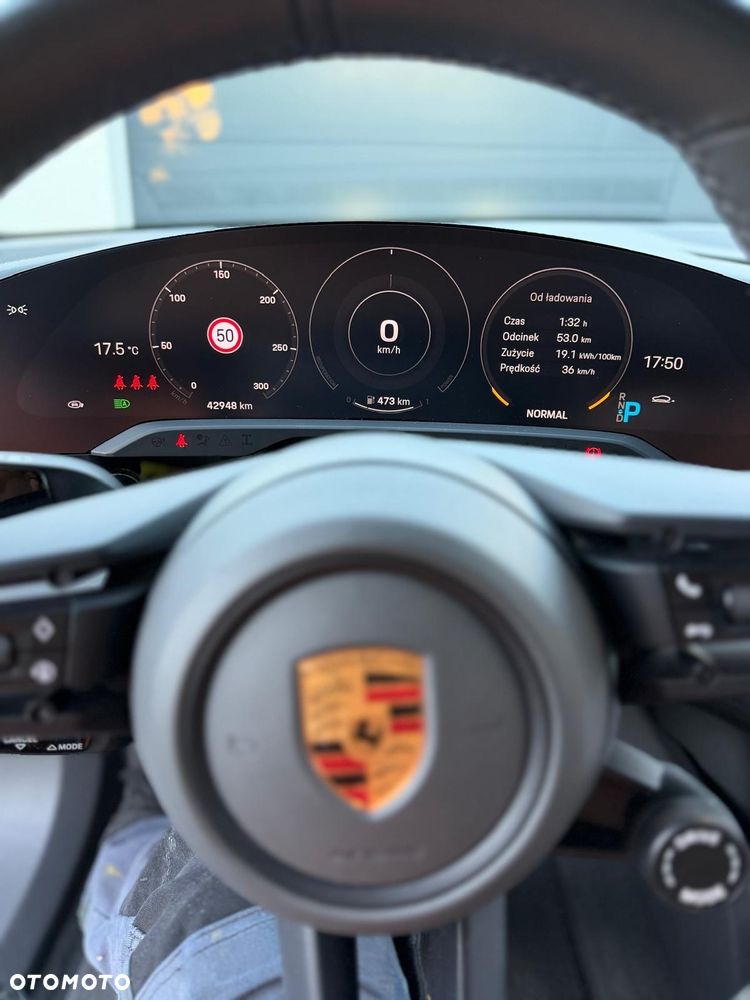 Porsche Taycan 4S Performance Plus - 11