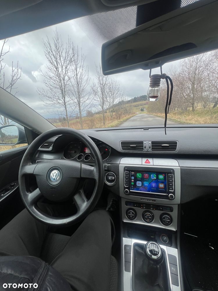 Volkswagen Passat 2.0 TDI Individual Chrom - 4