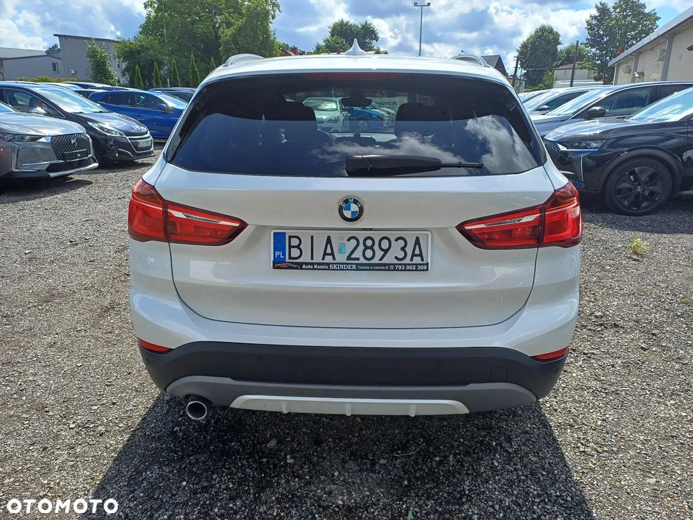 BMW X1 sDrive16d Sport Line - 5