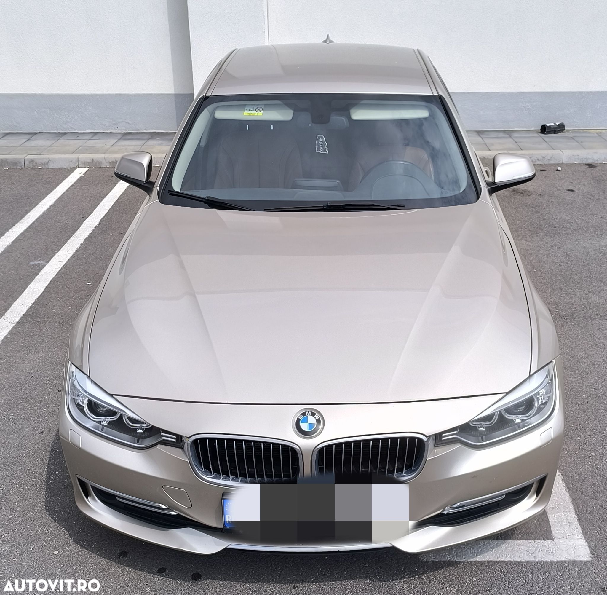 BMW Seria 3 318d - 1