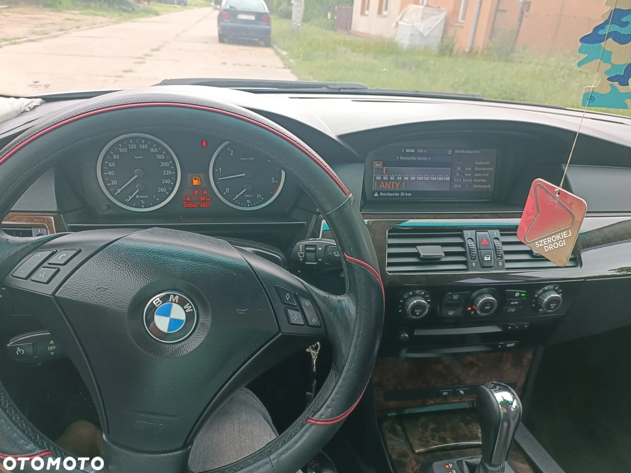 BMW Seria 5 525d Touring - 22