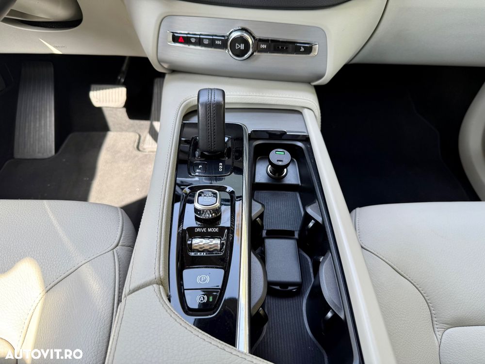 Volvo XC 90 T8 eAWD R-Design - 15