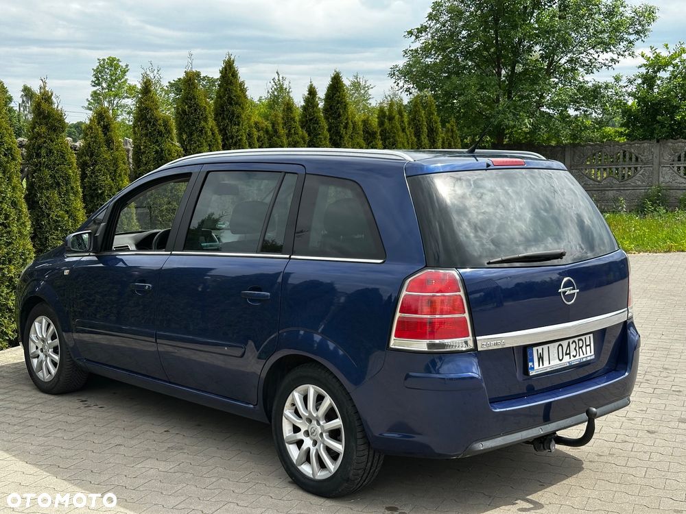 Opel Zafira 1.6 Cosmo - 12