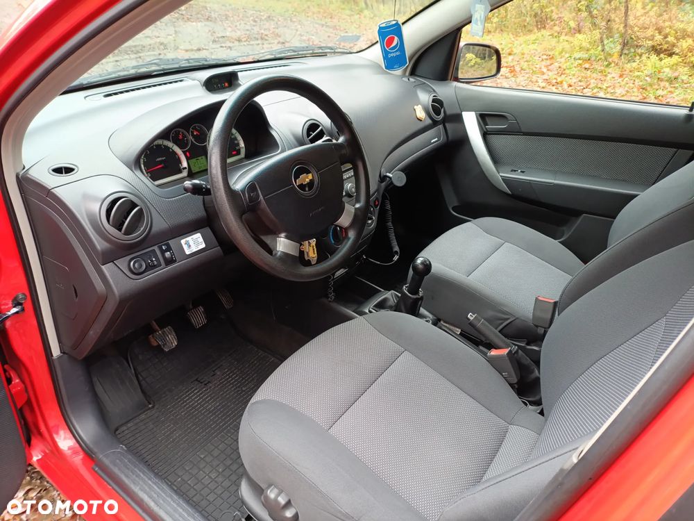 Chevrolet Aveo - 15
