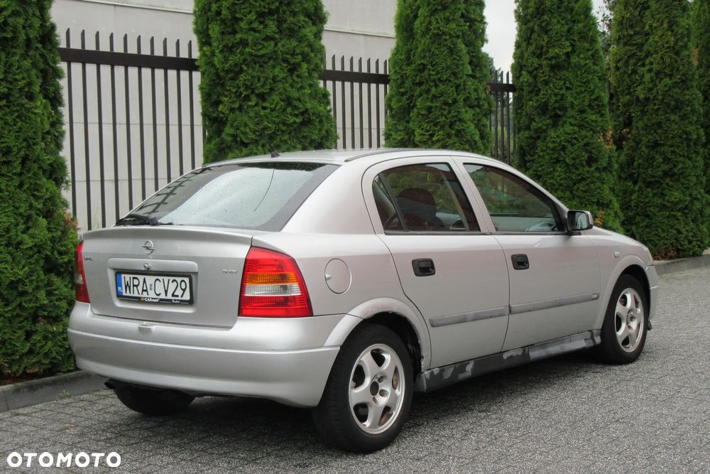 Opel Astra - 8