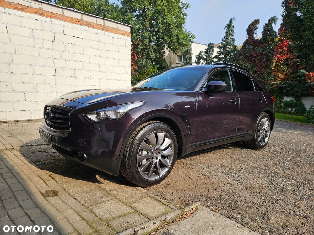Infiniti QX70 - 1