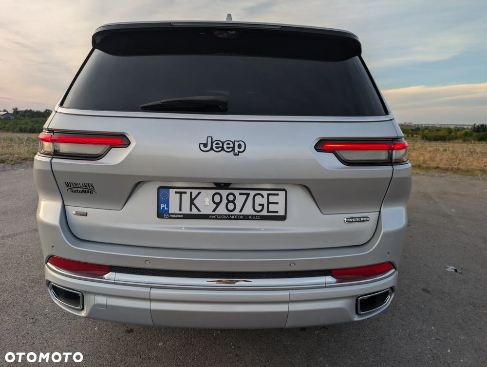 Jeep Grand Cherokee - 22