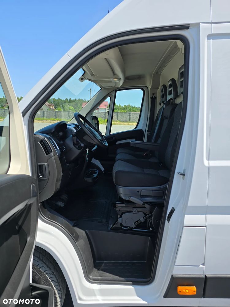 Fiat DUCATO L4H2 MAXI SILNIK 2,3 IVECO 140KM 85 Tyś km SALON PL SERWIS DO OSTATNIEGO Km TEMPOMAT KAMERA COFANIA KLIMA BAGAŻNIK DACHOWY - 16