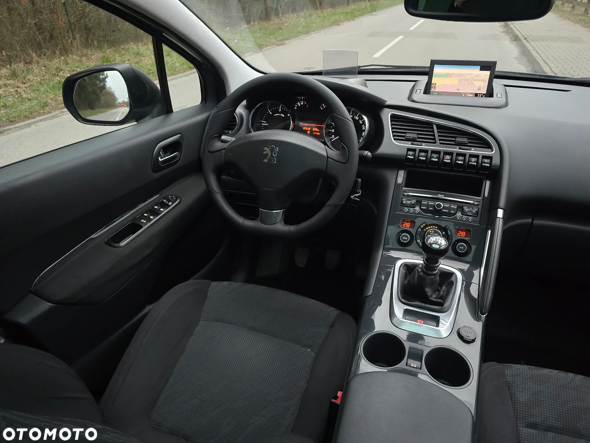 Peugeot 3008 1.6 HDi Premium - 6
