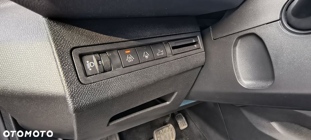 Peugeot 3008 1.5 BlueHDi Allure Pack S&S EAT8 - 15