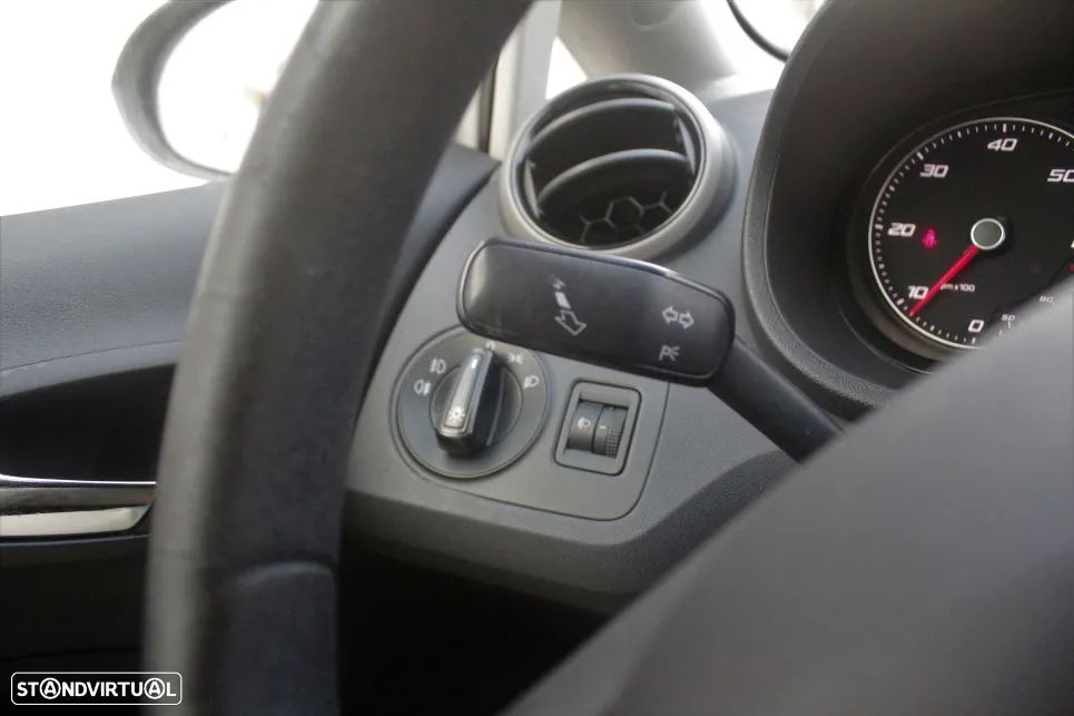 SEAT Ibiza 1.4 TDI Style — fotografia 9