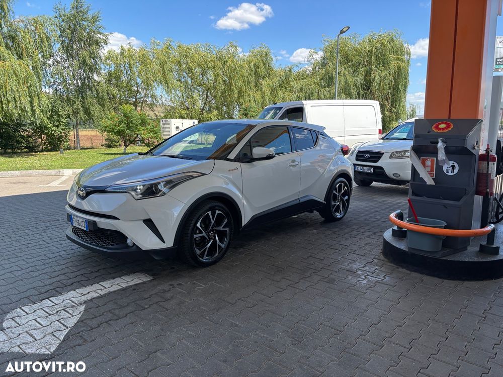 Toyota C-HR Lounge - 3