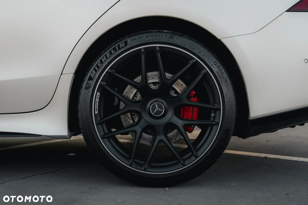 Mercedes-Benz AMG GT - 15