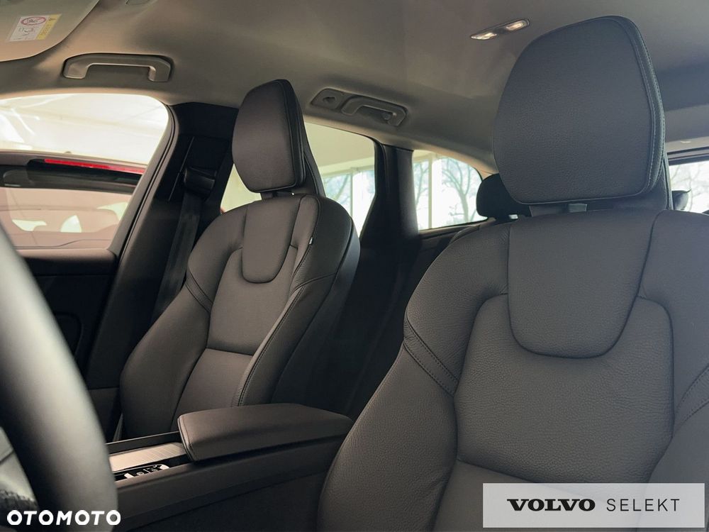 Volvo XC 60 B5 B AWD Plus Dark - 14