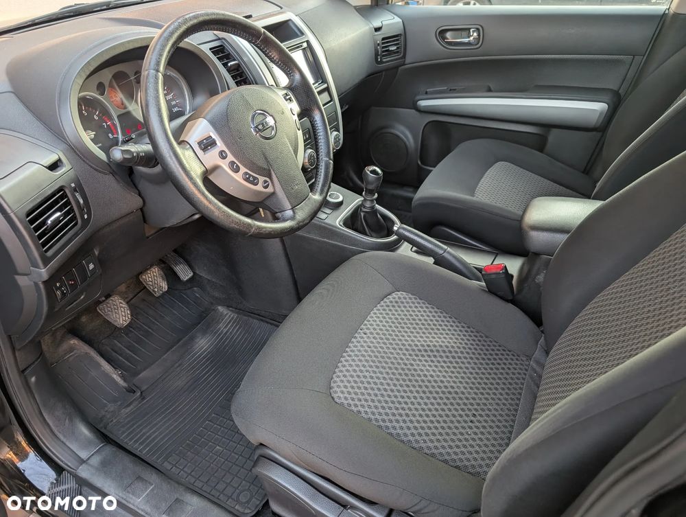 Nissan X-Trail 2.0 XE - 17