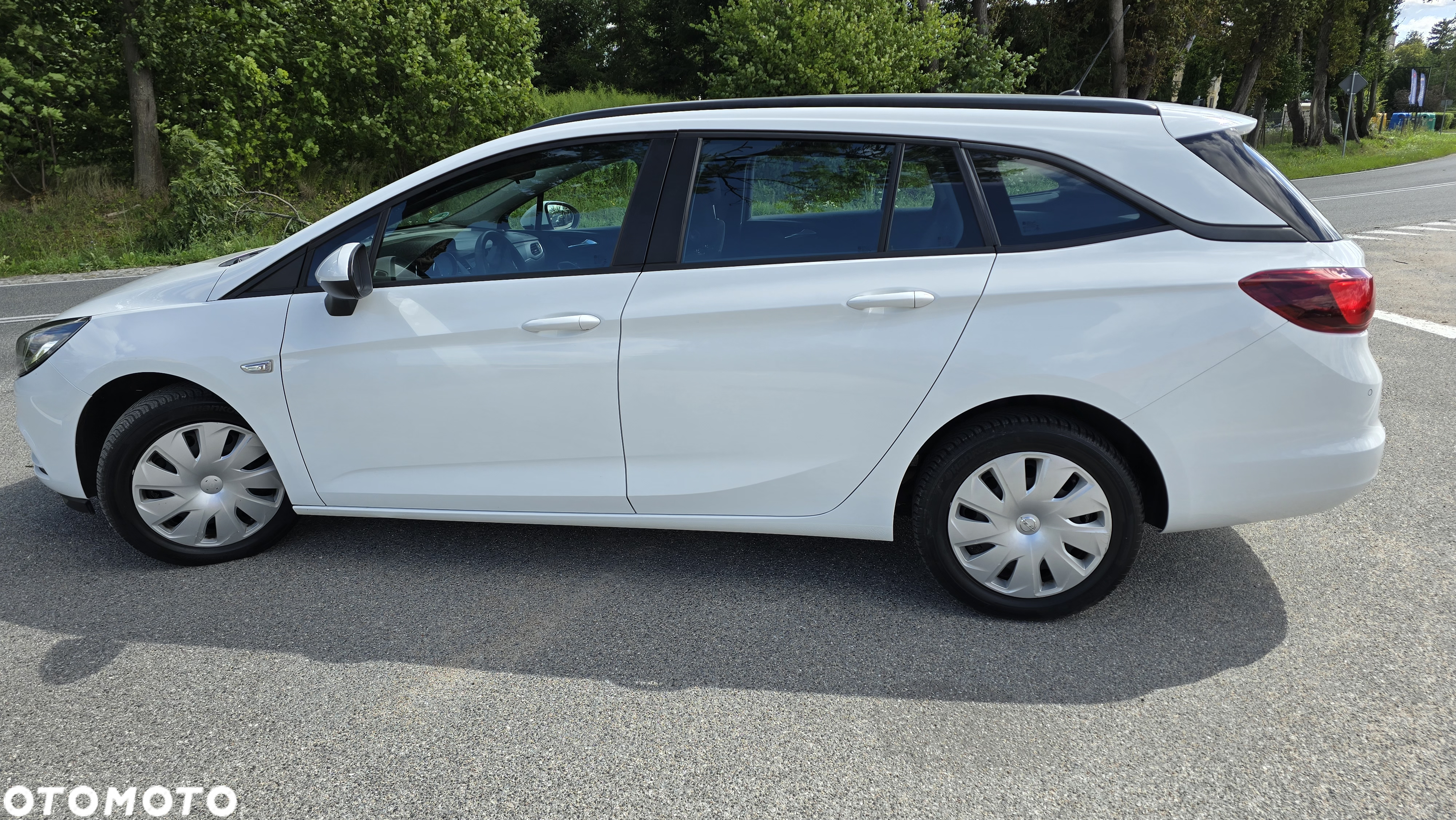Opel Astra 1.6 D (CDTI) Edition - 4