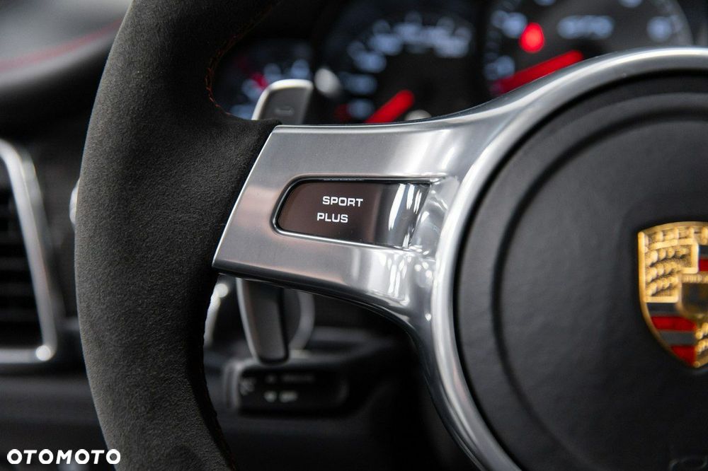 Porsche Panamera - 38