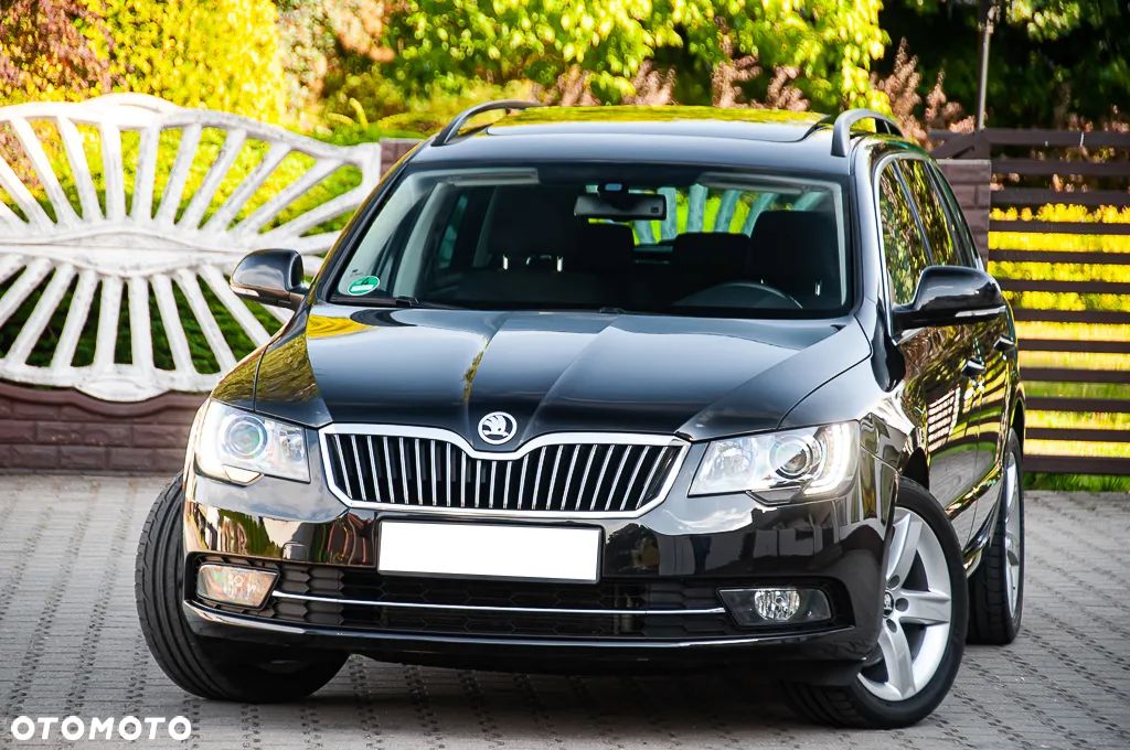 Skoda Superb 2.0 TDI Exclusive - 1