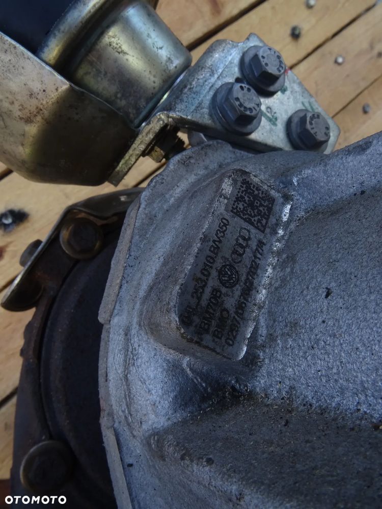 TURBOSPRĘŻARKA AUDI SKODA VW 2.0 TDI 04L253010B - 1