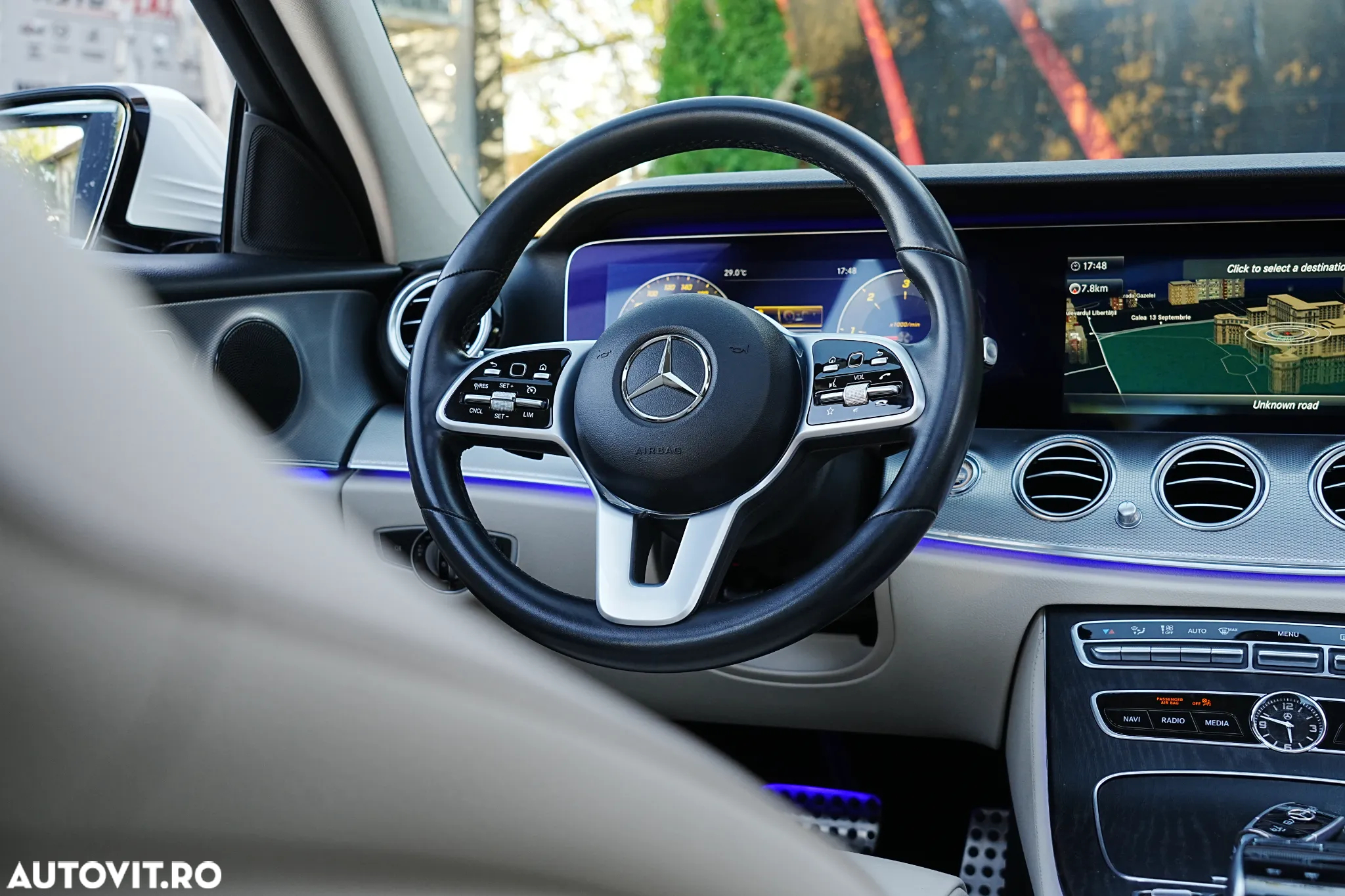 Mercedes-Benz E 200 d 9G-TRONIC Exclusive - 14