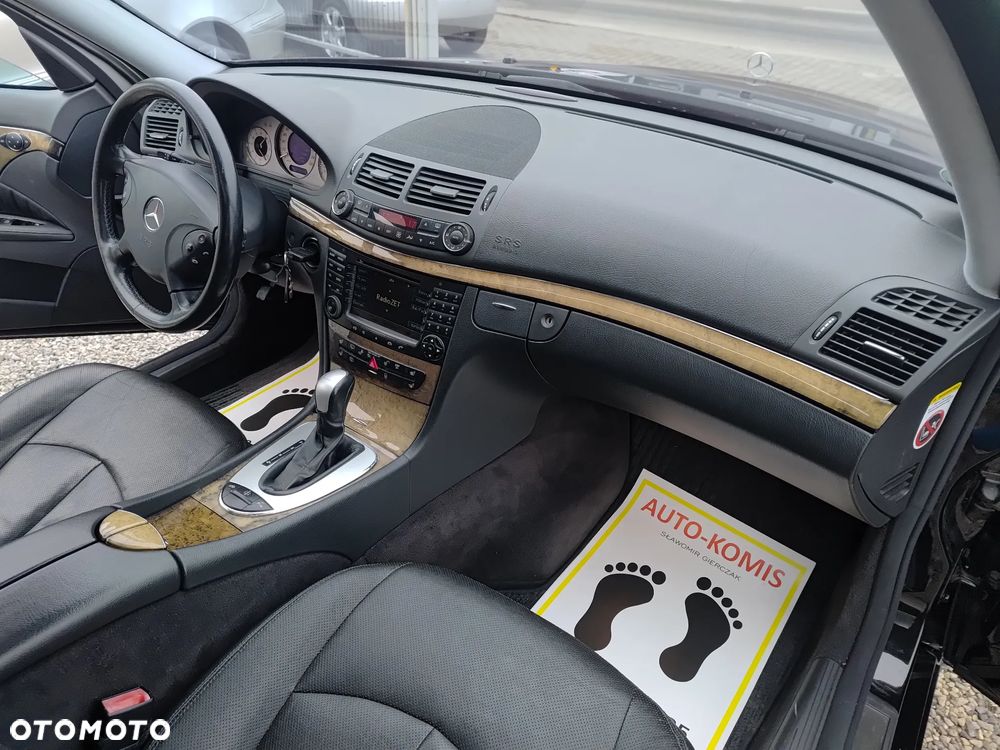 Mercedes-Benz Klasa E 500 Avantgarde Sport Edition - 28