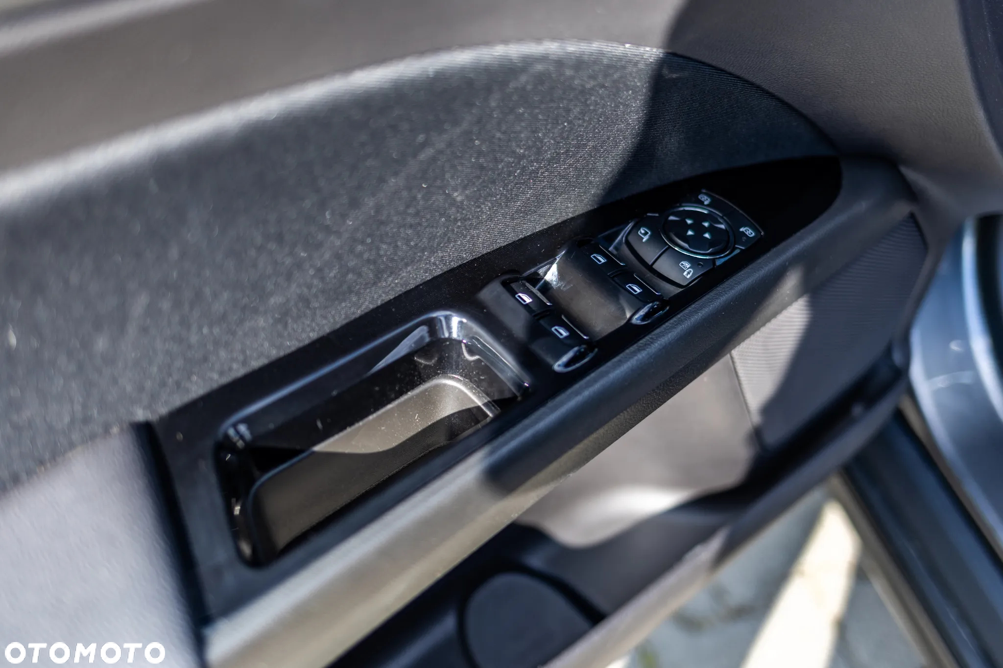 Volvo XC 40 T3 Momentum - 27