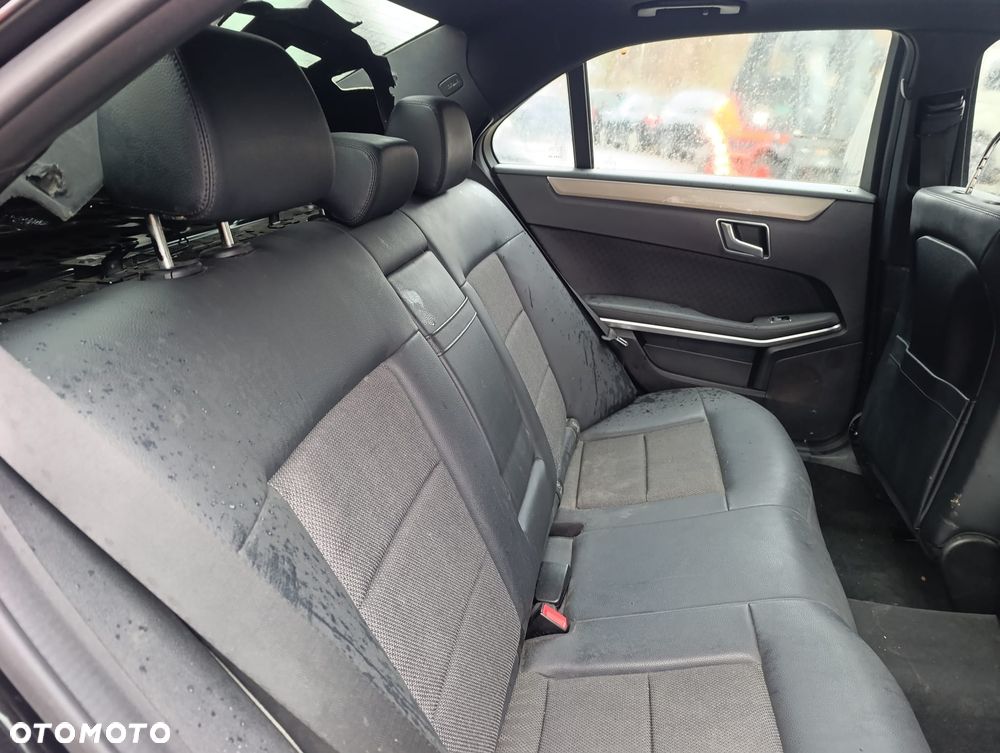 Mercedes-Benz Klasa E 63 AMG S 4Matic AMG Speedshift MCT - 11