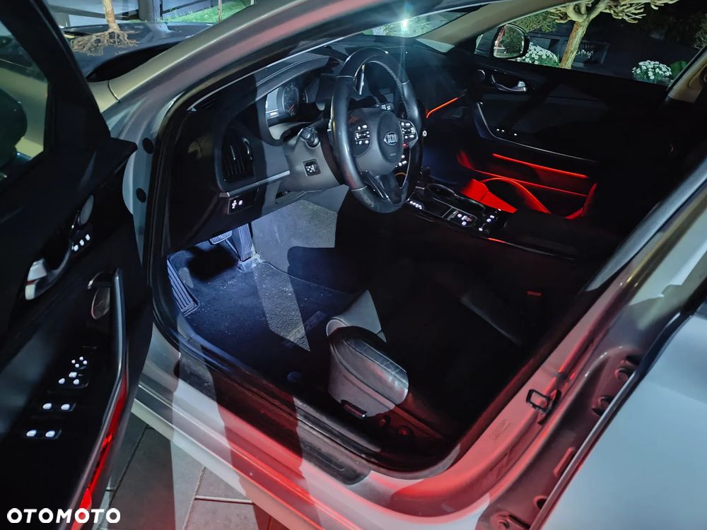 Kia Stinger - 16