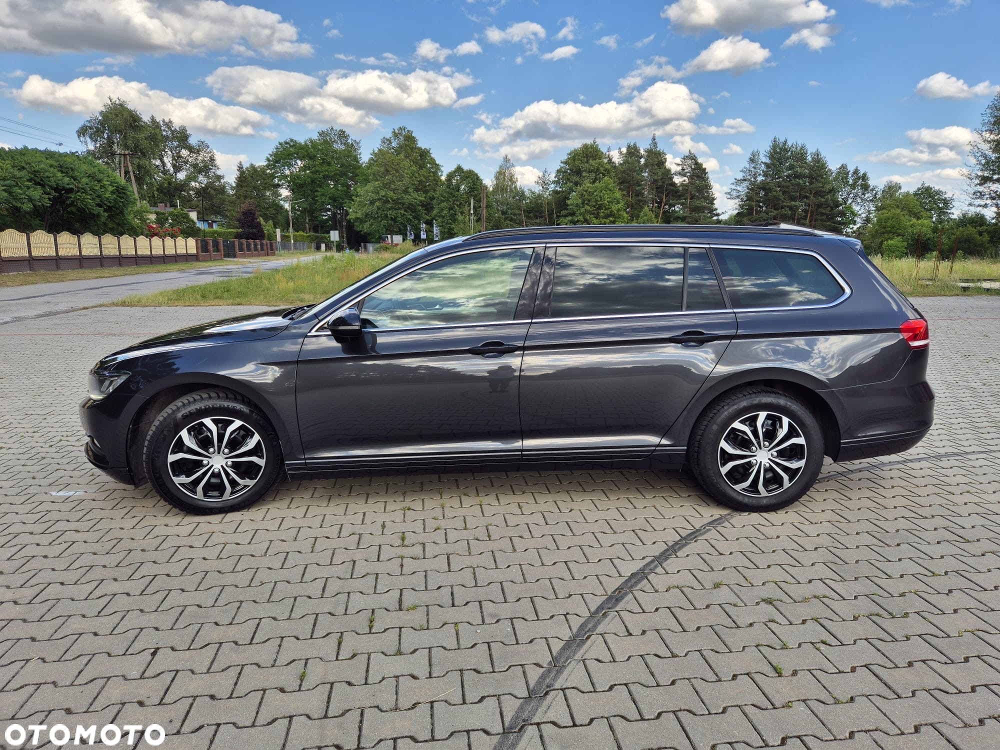 Volkswagen Passat Variant 2.0 TDI SCR DSG Highline - 4